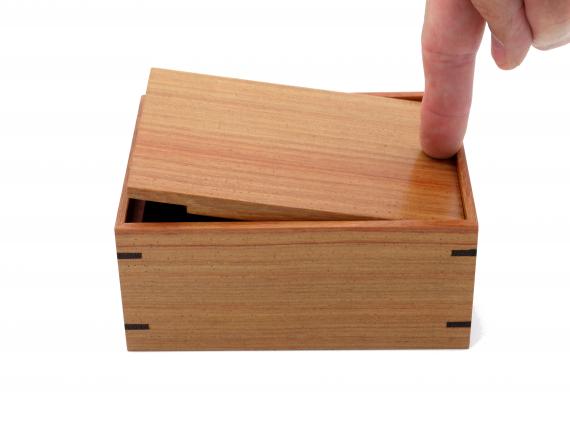 Picture of Pau Rosa Pivot Lid Box